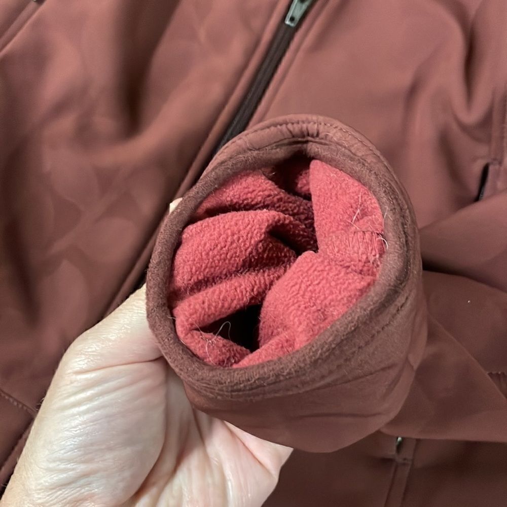Patagonia Jacket  - Picture 9 of 17